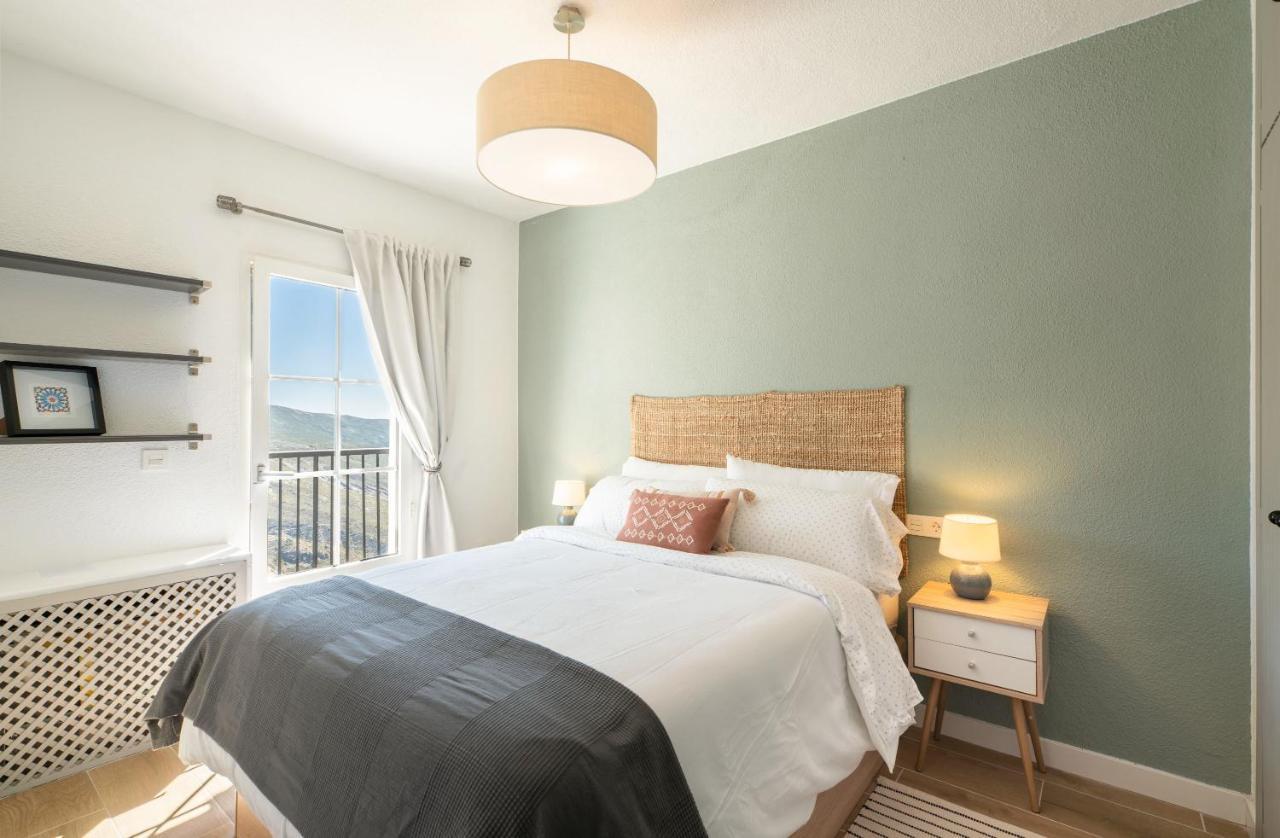 Beautifully Renovated 4 Bedroom Apt + Kid'S Room Сьерра-Невада Экстерьер фото